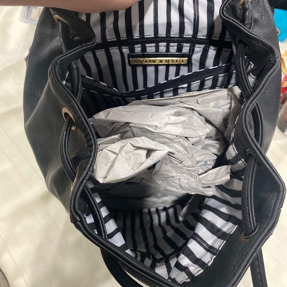 Backpack - Picture 3 of 3